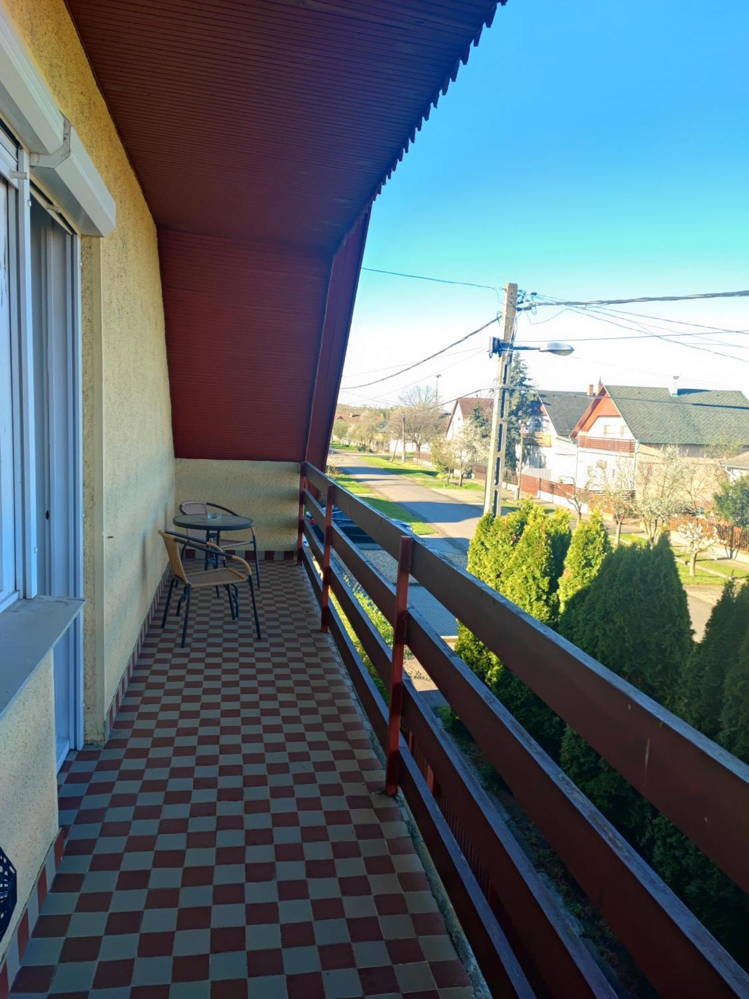 Szaffi Apartman Hajduszoboszlo Bagian luar foto